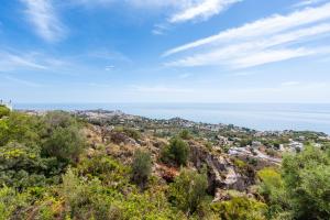 Casa de la Buena Vida - 3 Bedroom Townhouse with Sea View