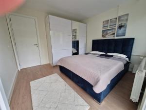 Royal apartment Sava river Blok 70