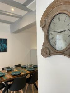 Appartements Casa Luna, Votre Maison Familiale avec son jardin prive en Plein Coeur de Ville : photos des chambres