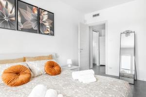 Harmony House - Rho Fiera 6min - Free Parking - Terrace