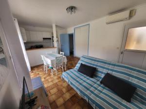 Appartements Au centre de Valras, appartement tout meuble, pour 4 personnes : photos des chambres