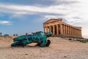 Emesh Boutique Suite