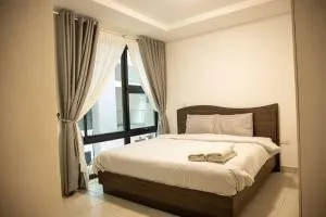 Lovely 2 Bedroom Loft/Duplex - Labone - Akkra