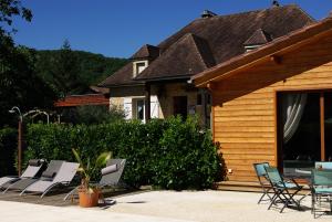 Maisons de vacances Great house- swimmingpool and jacuzzi -10km from Sarlat La Caneda : photos des chambres