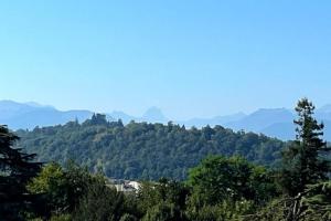 Pau centre vue sur les Pyrénées pour 2 nuits au minimum