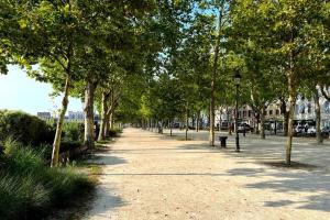 Pau centre vue sur les Pyrénées pour 2 nuits au minimum
