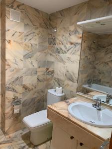 Apartamento con encanto y parking privado y gratuito