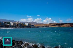 Mara 1 Playa del Burrero junto al mar wifi gratis