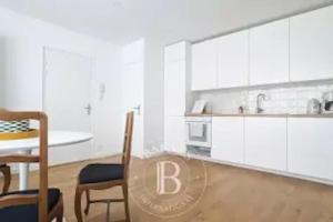 Appartements Charmant Duplex renove calme au coeur de la station 100m de la mer sur Booking et rbnb bis : photos des chambres