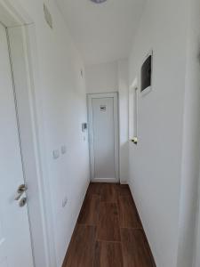 Lazarov Apartments