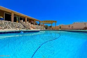 Lodestar Lake Livin! 4-bedroom, pool, VIEWS! - Yucca