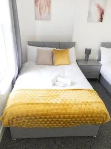2 bed townhouse close to LFC Stadium - 利物浦