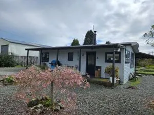 Marg's on the Corner - Awatuna