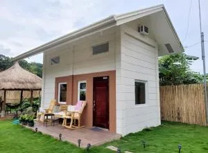 Tiny Hideaway Mutya House with free 2 scooters - Danet