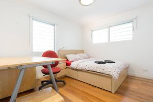 Cool Flat - 2 Bed & Office