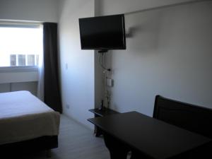 Departamento frente al Hospital Italiano