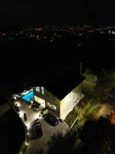 Villa 22 - Çeliku