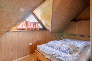 Vineyard Cottage Hočevar With Sauna - Happy Rentals