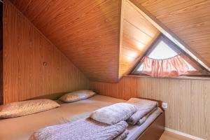 Vineyard Cottage Hočevar With Sauna - Happy Rentals