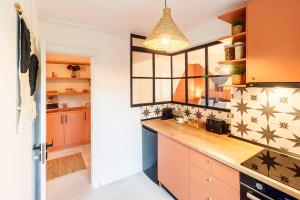 Central Modern Flat Near Metro & Park