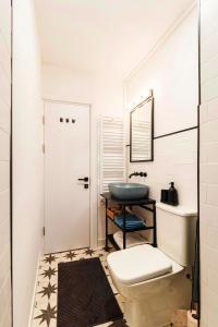 Central Modern Flat Near Metro & Park