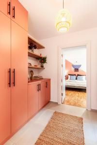 Central Modern Flat Near Metro & Park