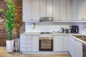 Tranquil Loft Design and Underground Parking