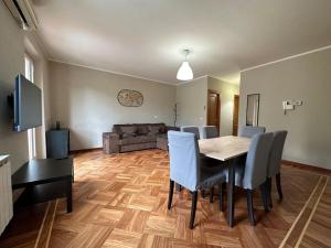 Nicola Apartment