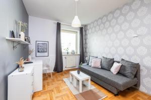 ROOM Powstańców Śląskich 61