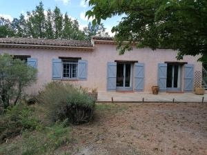 Maisons de vacances Petit coin de Paradis en Provence : photos des chambres