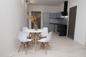 Apartment Quiet Street 112E