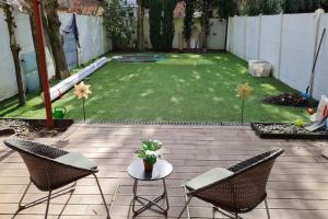 Lux & Cozy Apt + Garden +Jaccuzi