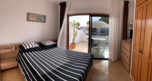 Bright Apartment with Pool in Tenerife South