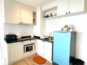 Summer Huahin 619,2 Bedroom condo,Sea View,Near Beach&Cicada,Beautiful Swimming pool