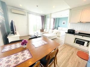 Summer Huahin 619,2 Bedroom condo,Sea View,Near Beach&Cicada,Beautiful Swimming pool