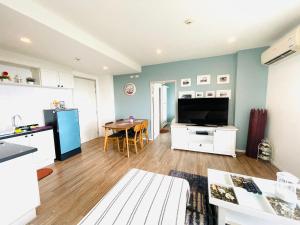 Summer Huahin 619,2 Bedroom condo,Sea View,Near Beach&Cicada,Beautiful Swimming pool