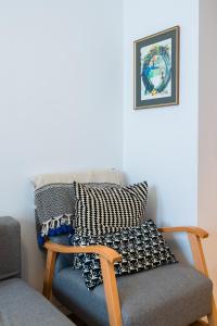 Colorful Getaway right next to NDK by Flat Mаnager