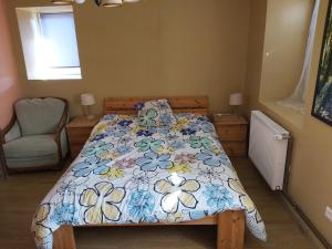grande chambre lumineuse de 18 m²