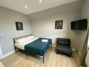 Holloway Suites - Next To Emirates Stadium - Private Bathroom - Shared Kitchen