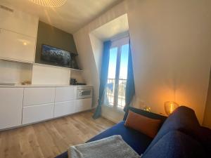 STUDIO PARIS VUE IMPRENABLE