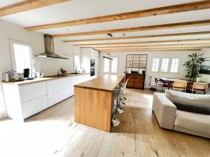 Chalet in Lausanne on edge of woods with river