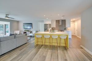 Peaceful Hot Springs Home Deck with Water Views!