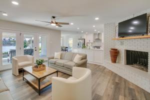 Waterfront Hot Springs Home with Dock and Porch!