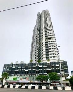 Seaview Water Purify Cozy Comfortable for Short & Long Stay in The Landmark by Katana