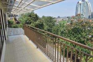 Kerinci Hill Holiday Home, Dago Golf (for families only)