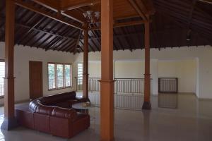 Kerinci Hill Holiday Home, Dago Golf (for families only)