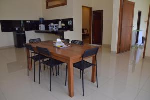 Kerinci Hill Holiday Home, Dago Golf (for families only)