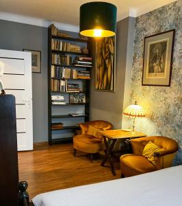 Art Apartament Chmielna 10