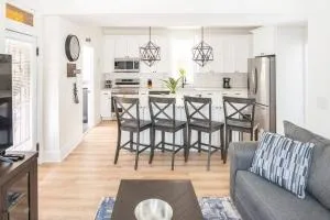 Newly Renovated Home - Fort Wright