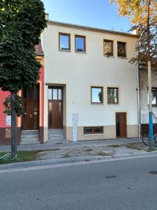 Stromořadní 17